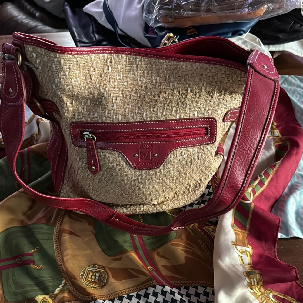 Stone Mountain Accessories Red and Tan Women's Bag